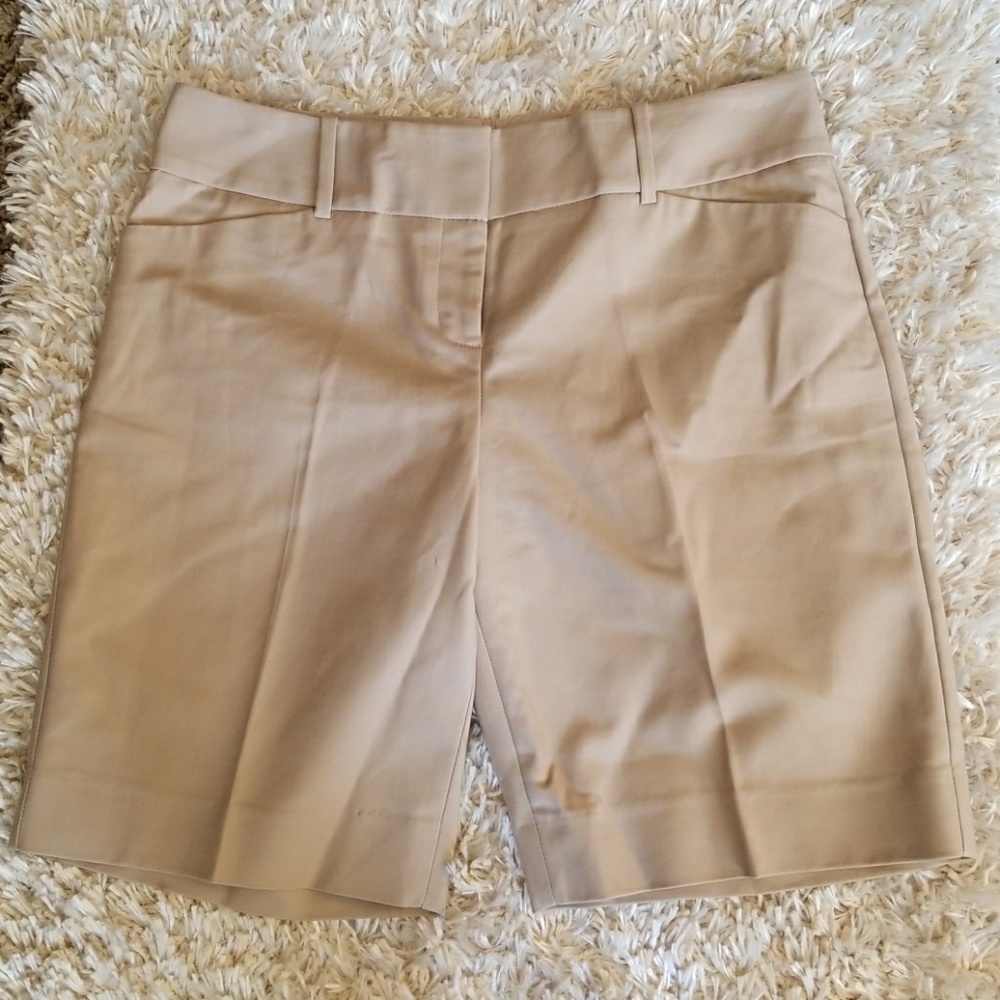 Outback Red/Limited shorts bundle - Picture 3 of 7